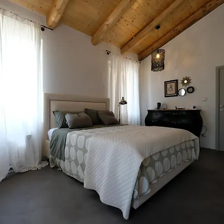 Theresa Sulla Collina فندق مبيت وإفطار