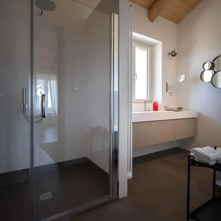 Theresa Sulla Collina 4* Passerano (Piedmont)