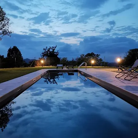 Theresa Sulla Collina 4*