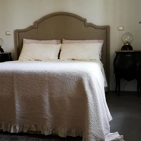 Theresa Sulla Collina 4*