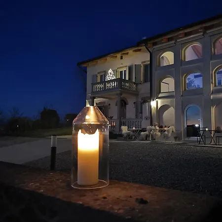 Theresa Sulla Collina 4*