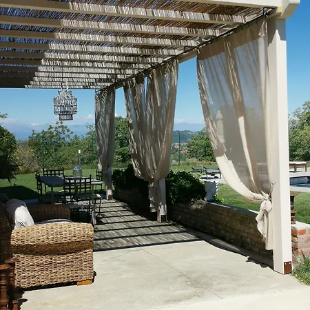 Theresa Sulla Collina فندق مبيت وإفطار 4*