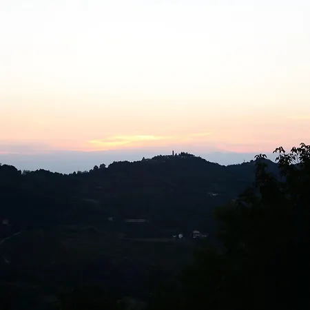 فندق مبيت وإفطار Theresa Sulla Collina 4*